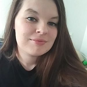 Meet your Posher, Desiree